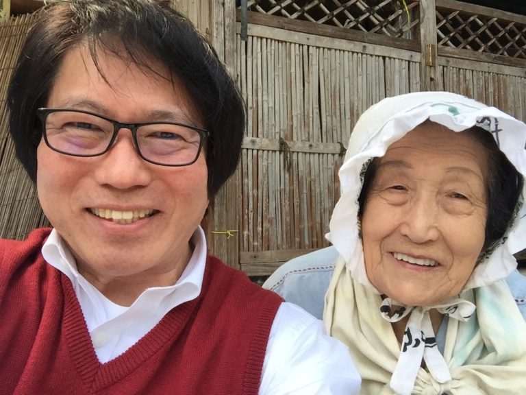 里山で出会ったおばあちゃん