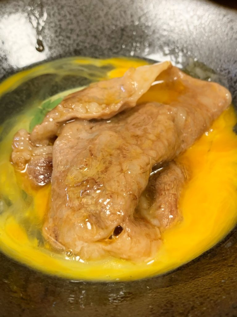 焼肉を卵で食す！